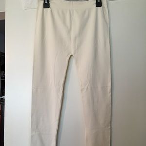 Cream Capri leggings.